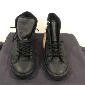 Chuck Taylor All Star Leather Hi 'Black'